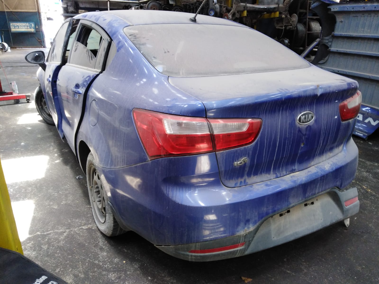  Kia RIO 2012    EN DESARME